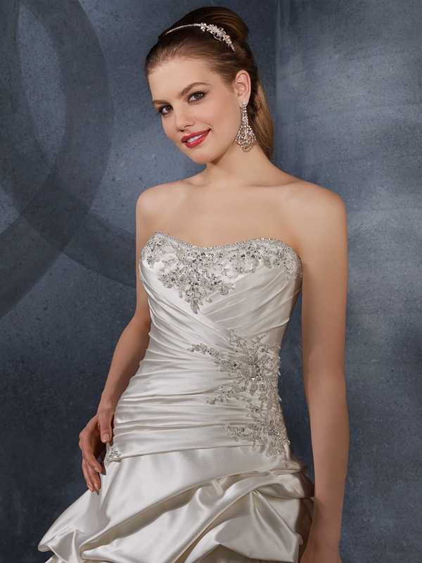 Feminine A-Line with Removable Straps Wedding Dress