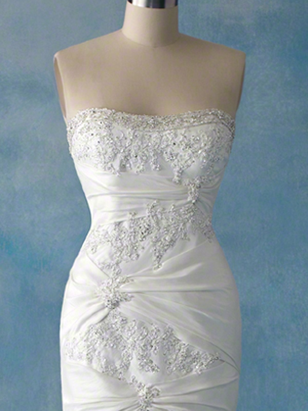 Hot Seller Mermaid Bridal Gown of Lace Inlay