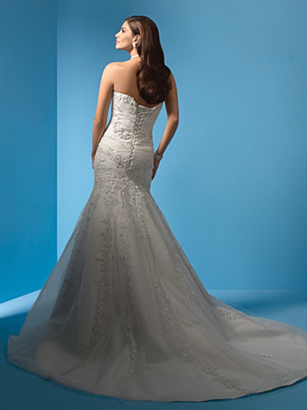 Exquisite Strapless Pleated Beaded Gown of Tulle Outlayer