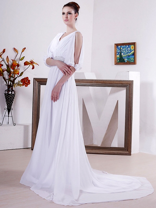 スイープトレインウェディングドレスのVネックで素晴らしいホワイト