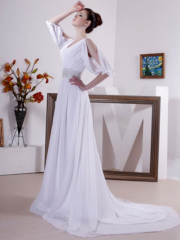 スイープトレインウェディングドレスのVネックで素晴らしいホワイト