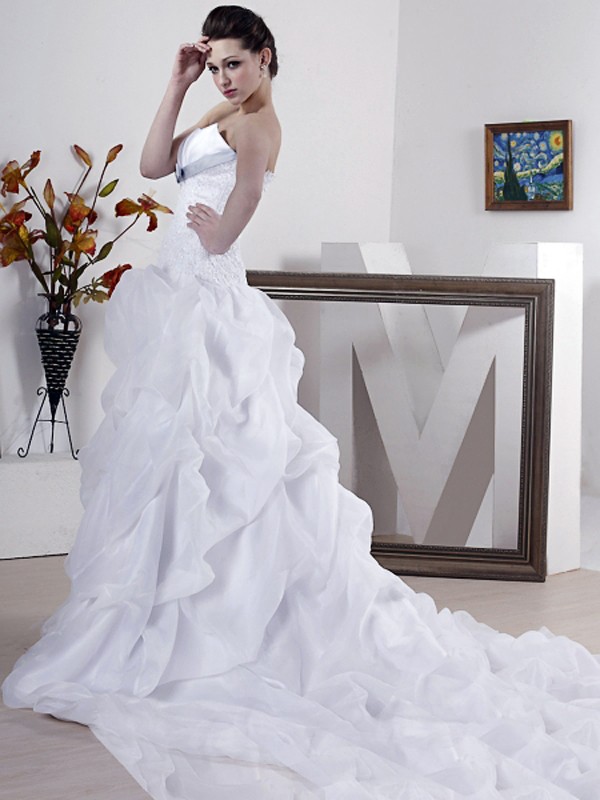 Vestido de escote Appliqué satinado con cuentas vestidos de novia de organza de vestido de fiesta