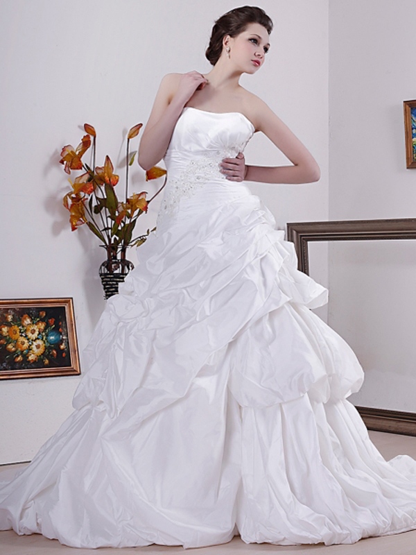 Exquisite Strapless Taffeta Ball Gown of Pick-Up and Beading