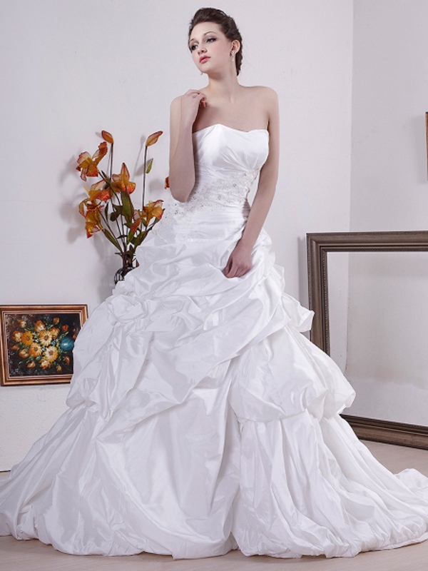 Exquisite Strapless Taffeta Ball Gown of Pick-Up and Beading