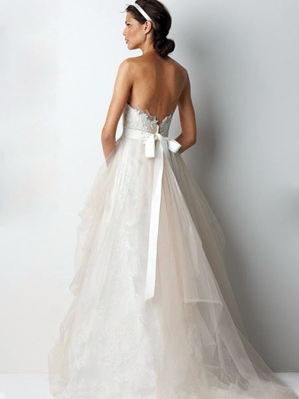 Fashionable A-Line Tulle Lace Sweetheart Wedding Dress