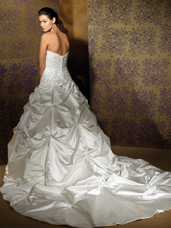 Timeless Taffeta Strapless Ball Gown Wedding Dress