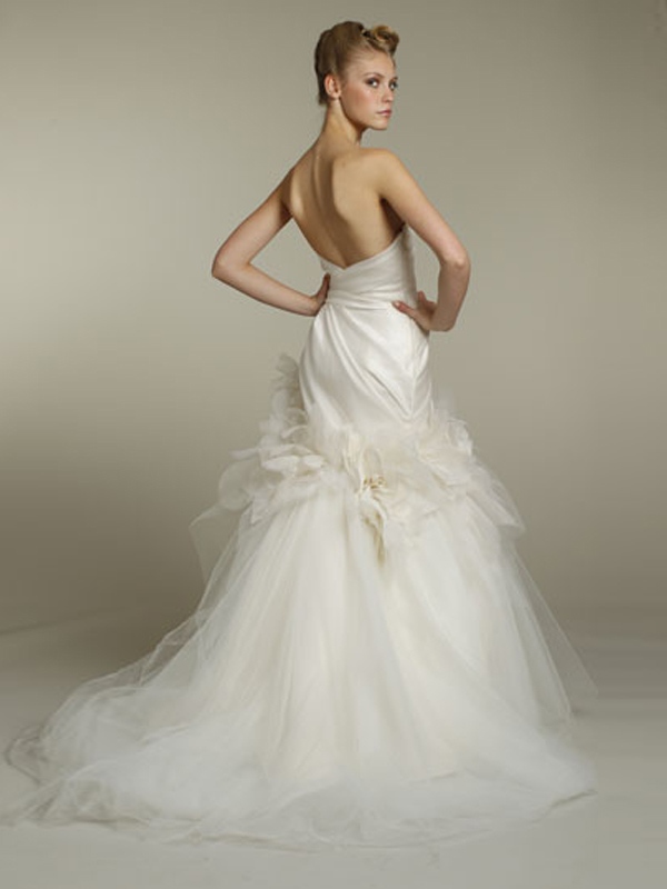 White Tulle Strapless Bridal Gown in Floor-Length