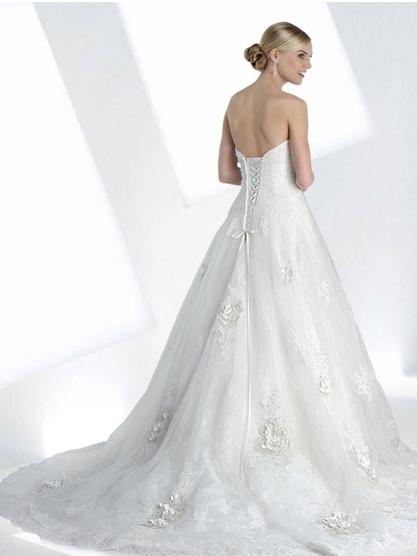 Real A-Line Elegant Wedding Dress