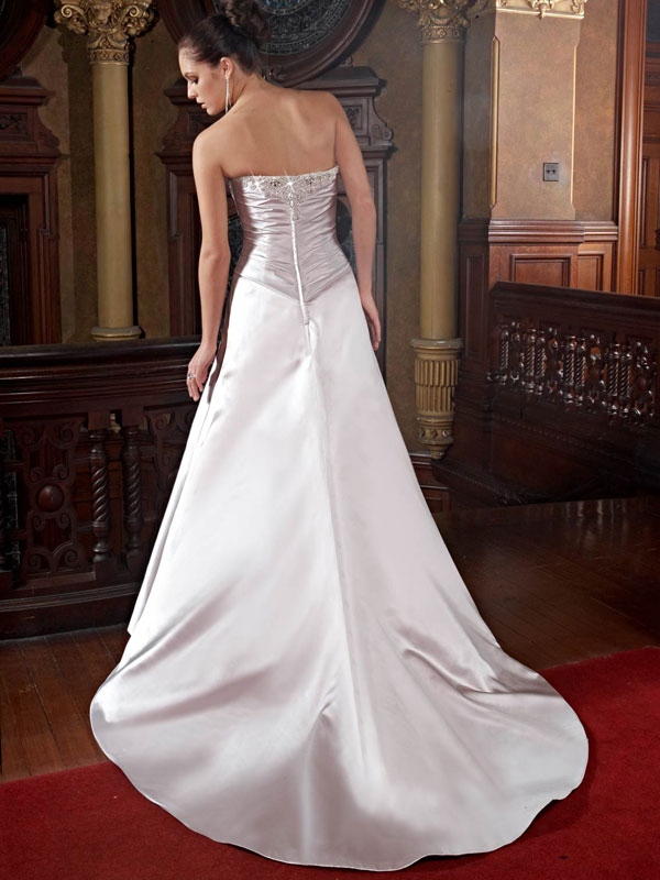So schön und elegant A-Line Brautkleid