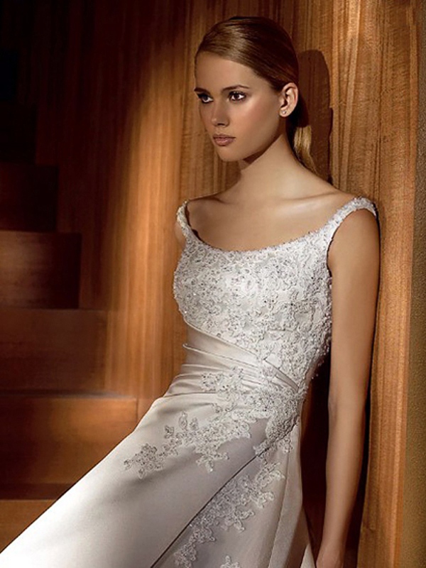 Unica A-Line off-the-spalla Scoop Satin Lace Wedding Dress