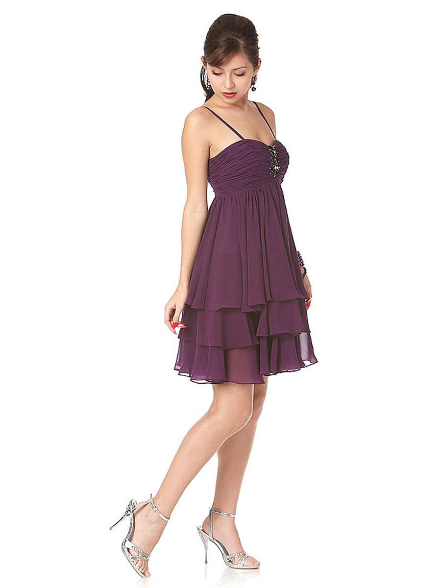 Chic Short Spaghetti Strap Dress with Sweetheart Neckline And Empire Waist