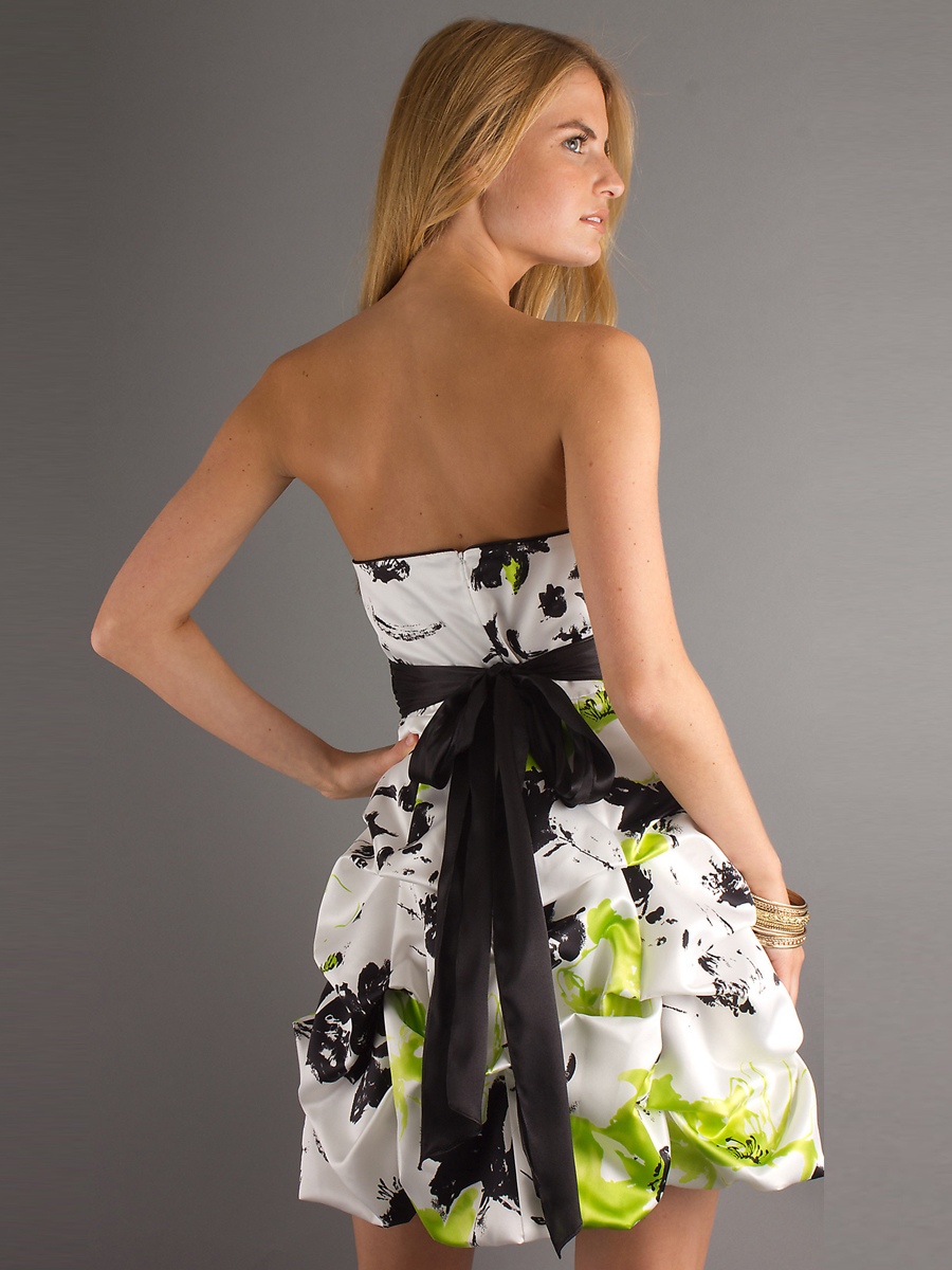 Chic Short Strapless Dress with Sequin Embellishments With Natural Waistline