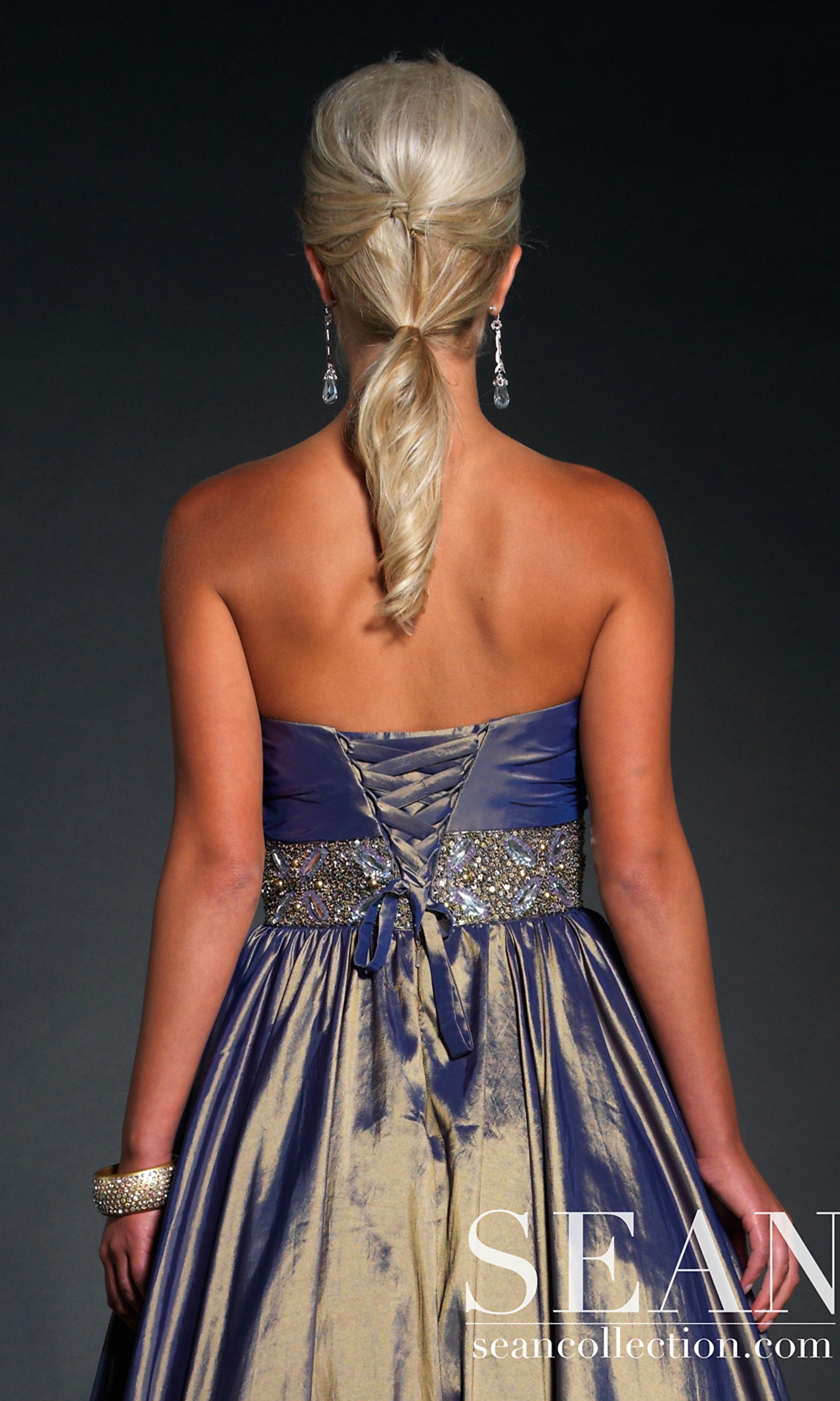 Strapless Dark Navy bodenlangen Kleid von Promi Jeweled Band bei Empire Waist