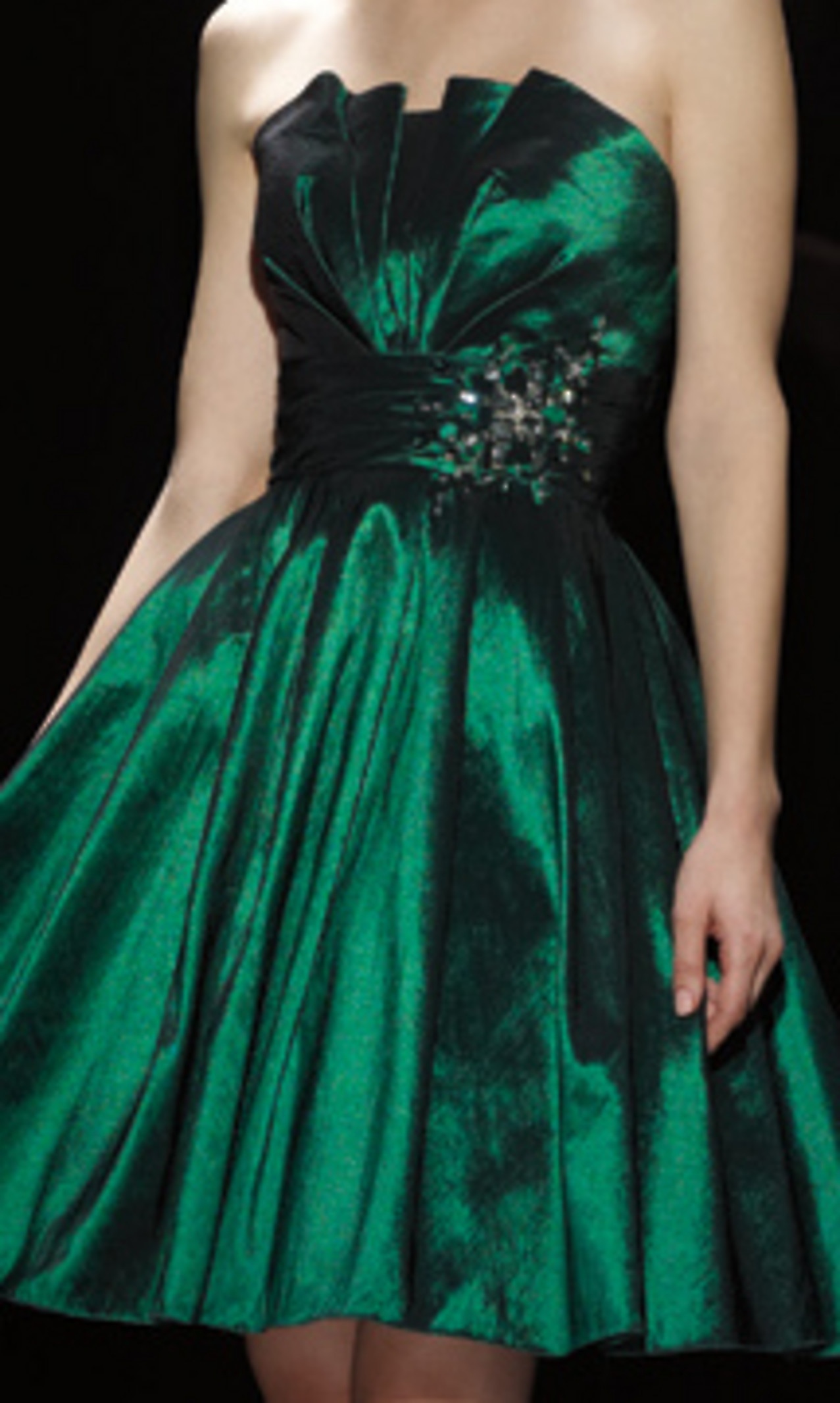 Scalloped -Edge Neck Dark Green Silky Taft Heimkehr Kleid von Strass an der Taille