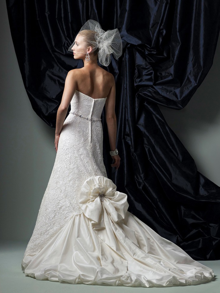 Fantastische Organza Mantel Strapless Brautkleid mit Schleife zurück Dekoration