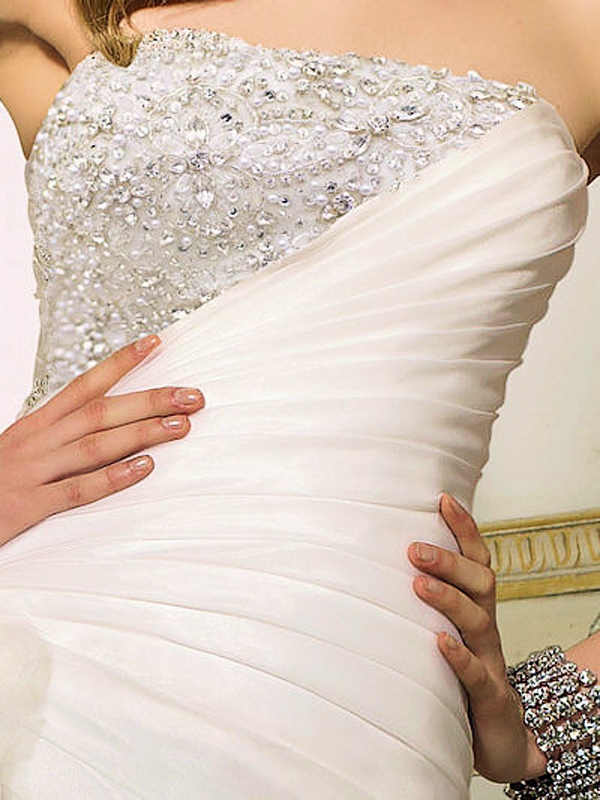 Exquisite Mermaid Bridal Dress Matching Asymmetric Ruffled Organza