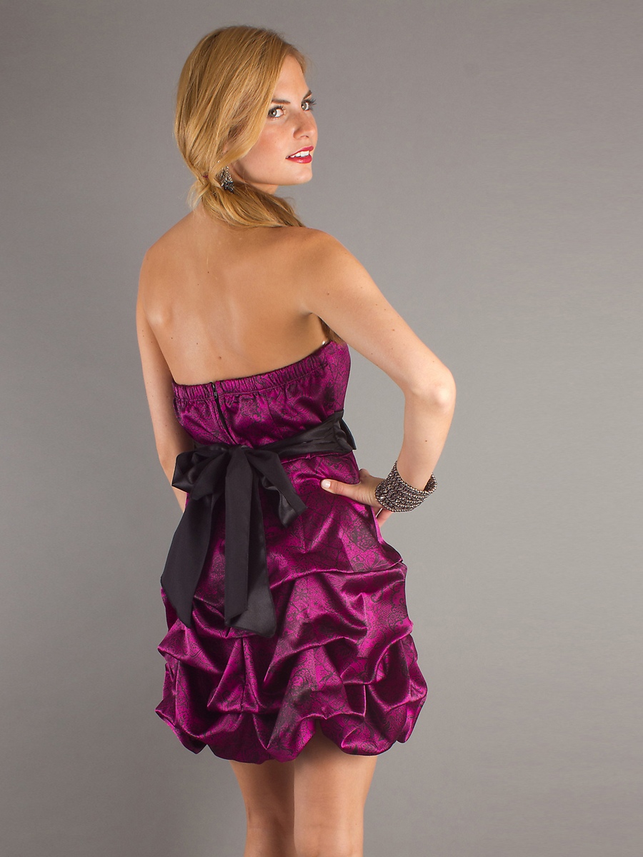 Short Length Strapless Sash Bow Embellishment Pretty Bubble Pick-up Skirt Prom Dresses