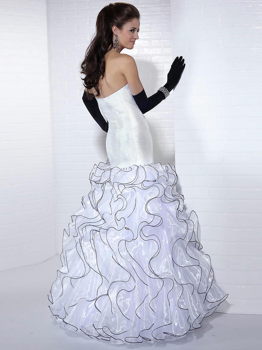 Deluxe senza spalline Guaina Lunghezza Piano appliqued Bianco Silky Satin Multi - Tiered Party Dress