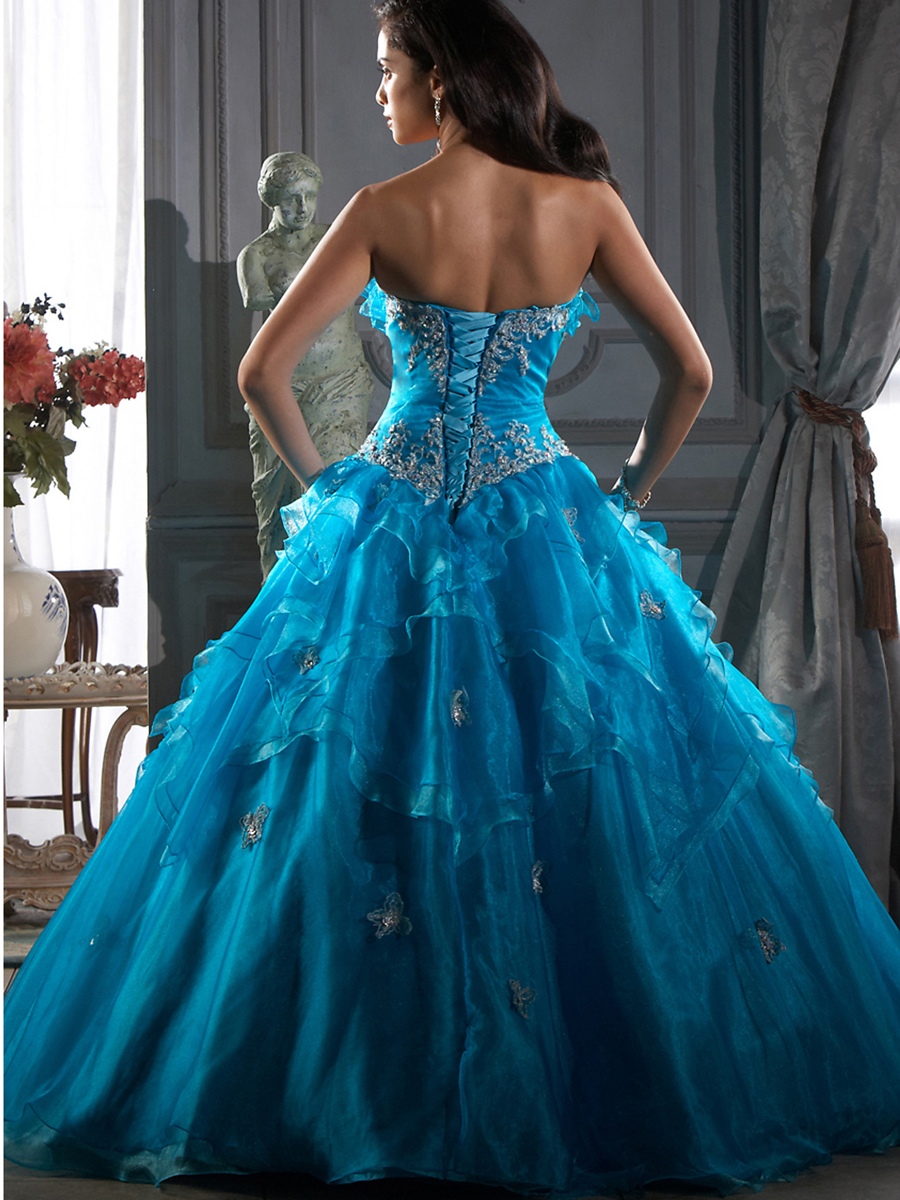 Ball Gown Organza Sweetheart Crumb Catcher Neckline Embroidered Sequins Quinceanera Dresses