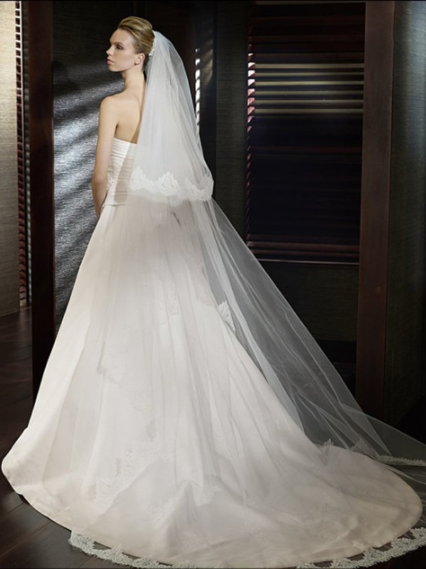 A-Line One Shoulder Neckline with Lace Bodice Decoration Elegant Wedding Dress
