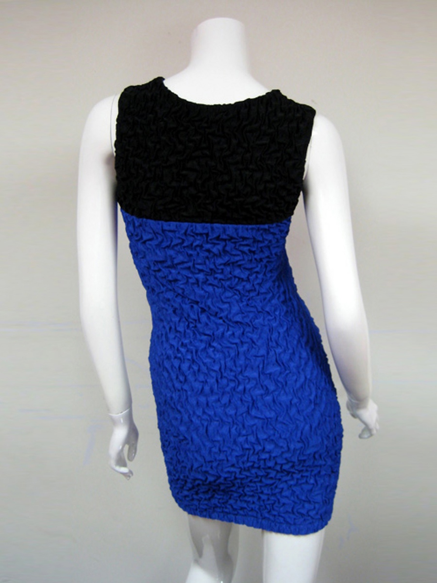 Lower V-Neck Black and Blue Elastic Chiffon Short Sheath Homecoming Dresses
