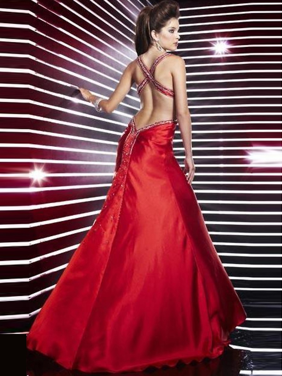 Comprimento de piso bainha de seda vermelha de cetim Halter Top Cut -Out Evening vestidos de cintura