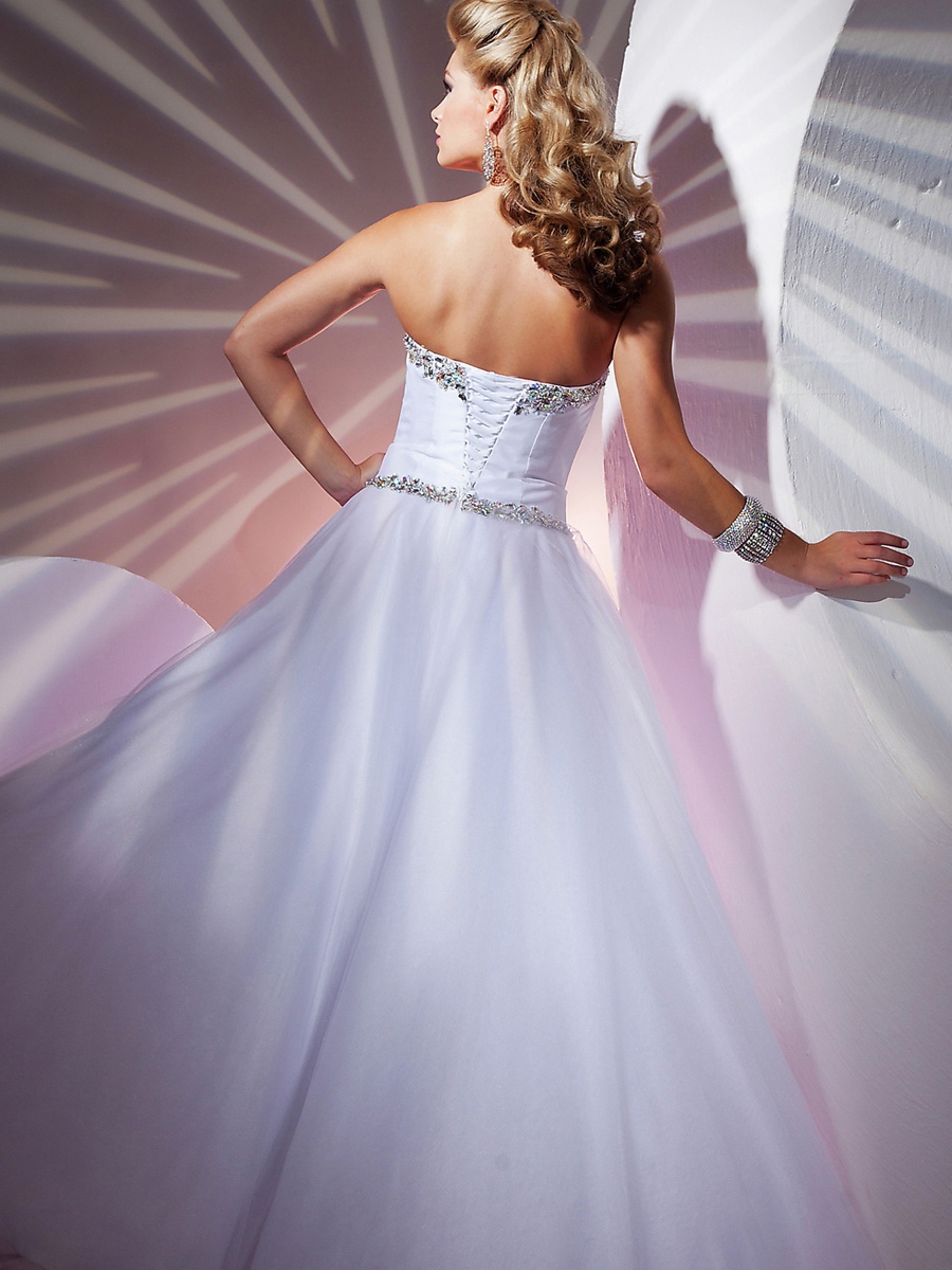 Fetching Ball Gown Strapless Sweetheart Sequined Trim Taffeta Tulle Quinceanera Dresses