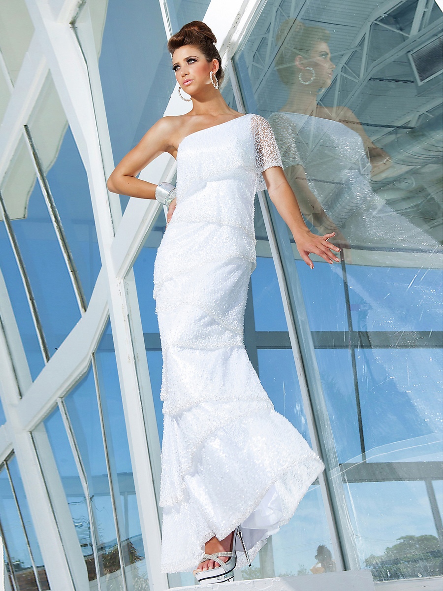 Affascinante asimmetrico Neck pavimento Bianco Lunghezza Tiered Lace One Sleeve Dress Side Celebrity