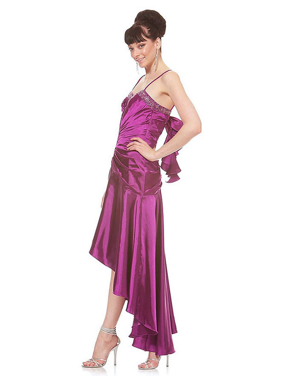 Modern Style Spaghettiträgern herzförmiger Ausschnitt mit Pailletten Trim High Low Prom Dresses