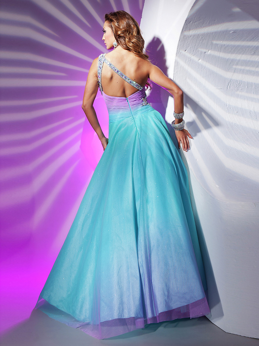 Sorprendente asimmetrico Neck floor-lunghezza Ice Blue Ball Gown Prom Rhinestone Fashion
