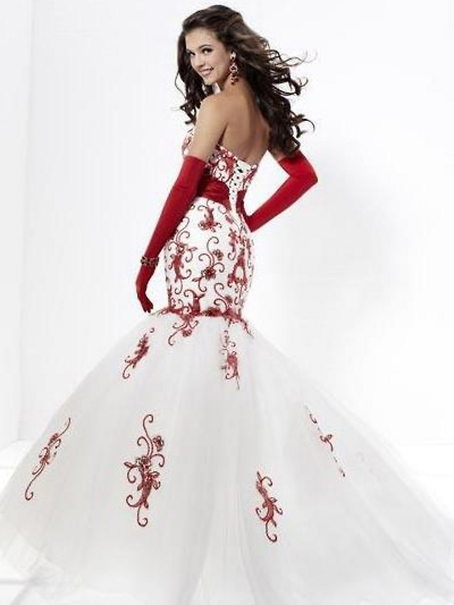 Sumptuous Sweetheart Floor Length Mermaid White Red Appliqued Tulle Celebrity Outwear