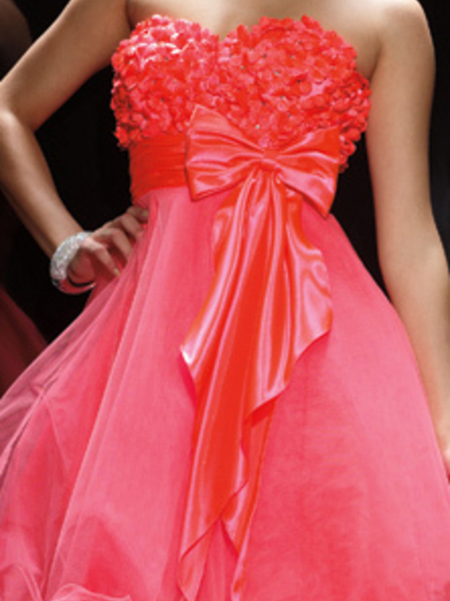2012 Hot Sell Plentiful Appliques Embellishment and Flowing A-line Skirt Prom Dresses