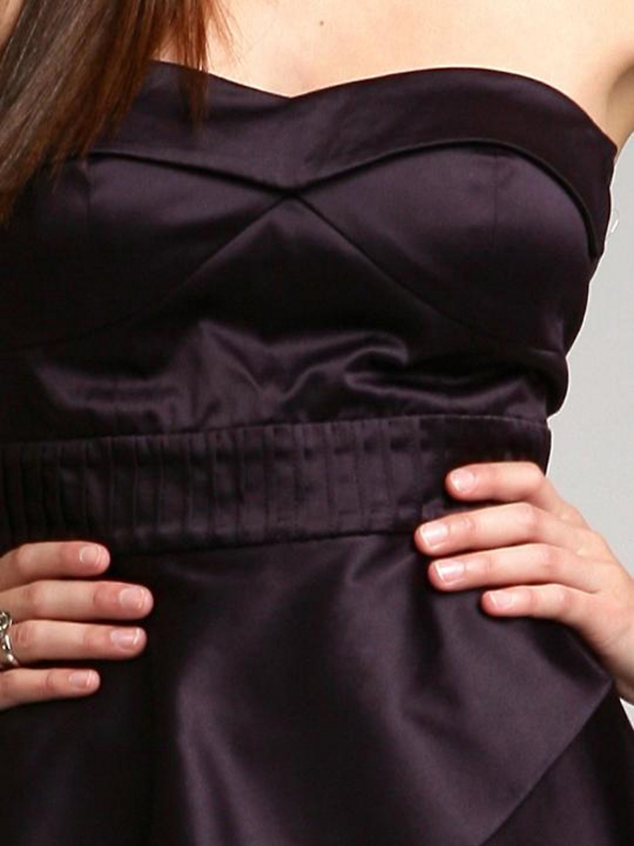 Nette strapless Mantel Multi- Tiered Grape Silky Satin Kleid Brautjungfer 2012