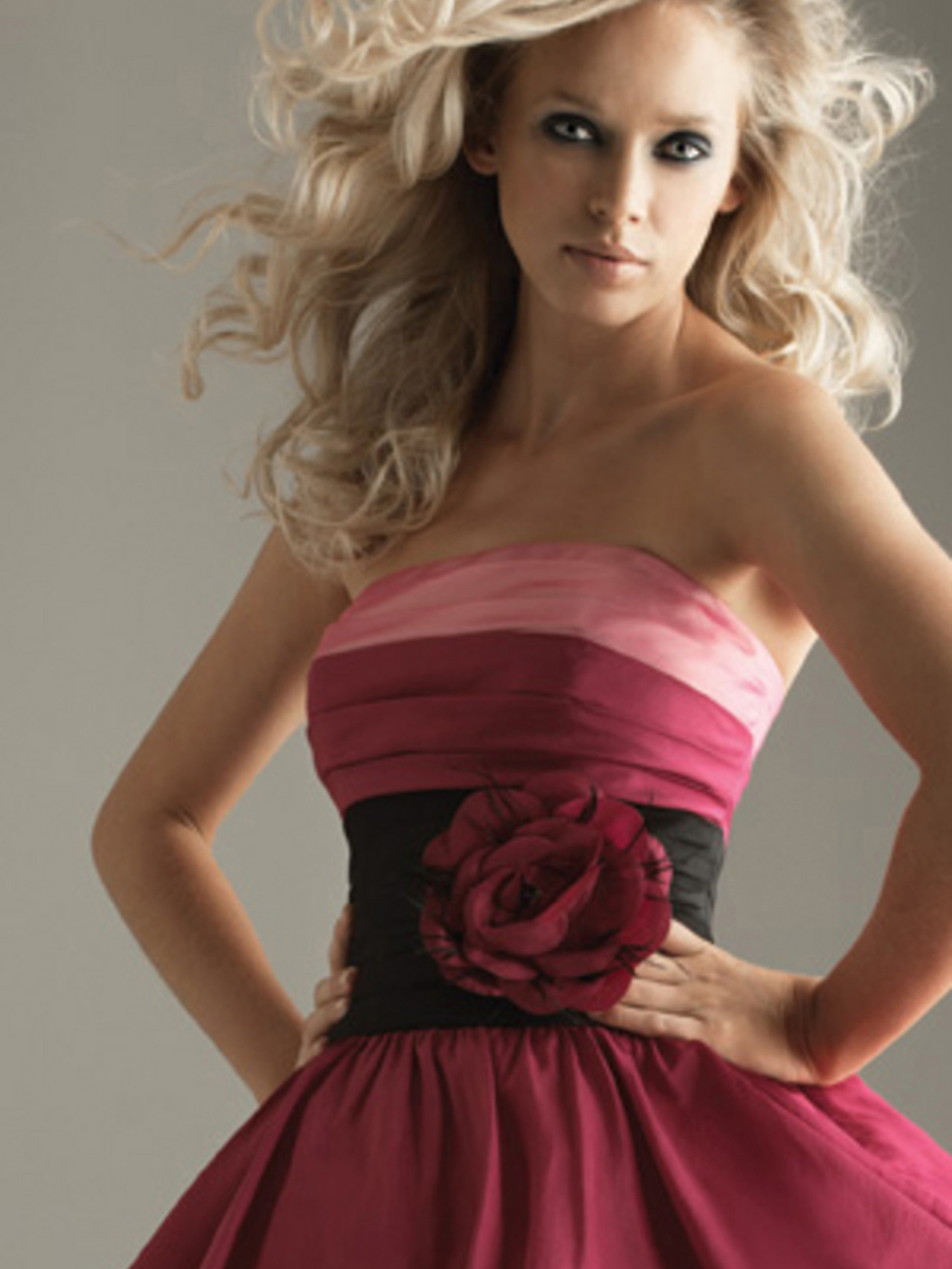 Tow-toned Strapless Neckline Shirring Bodice and Flowing A-line Skirt Prom Dresses