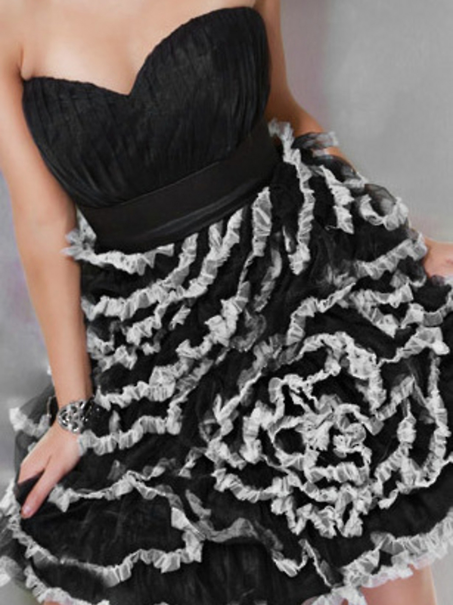 Unique Sweetheart Mini Ball Gown Black Satin and Tulle Short Length Homecoming Dress
