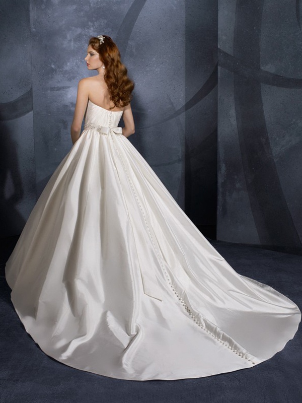 Taffeta Ball Gown Strapless Sweetheart Bow Wedding Dress