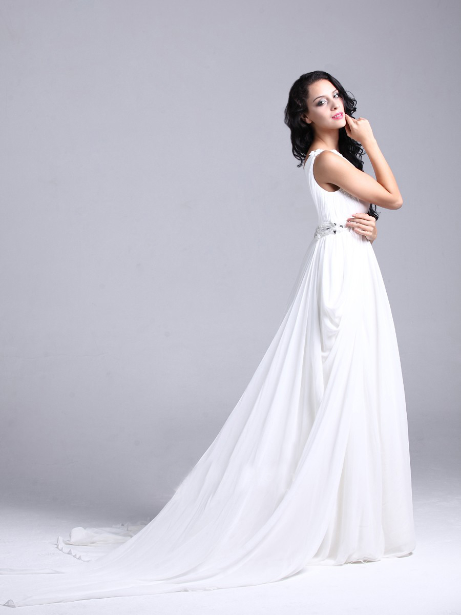 Graceful White Chiffon V-Ausschnitt bodenlangen Chiffon Kleid mit Sweep Zug