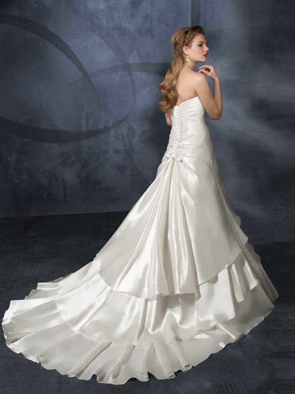Splendid A-Line Strapless Querida Vestido de Noiva Tafetá