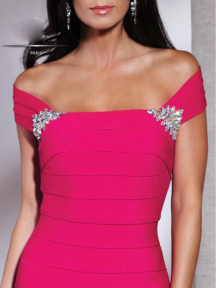 Splendid Mini-longitud Fuera del hombro de satén rosa con volantes vestido de fiesta la vaina con diamantes de imitación