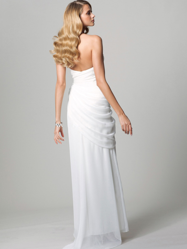 Una línea de vestido de novia con características Sweetheart Neckline blusa floral de tobillo de longitud