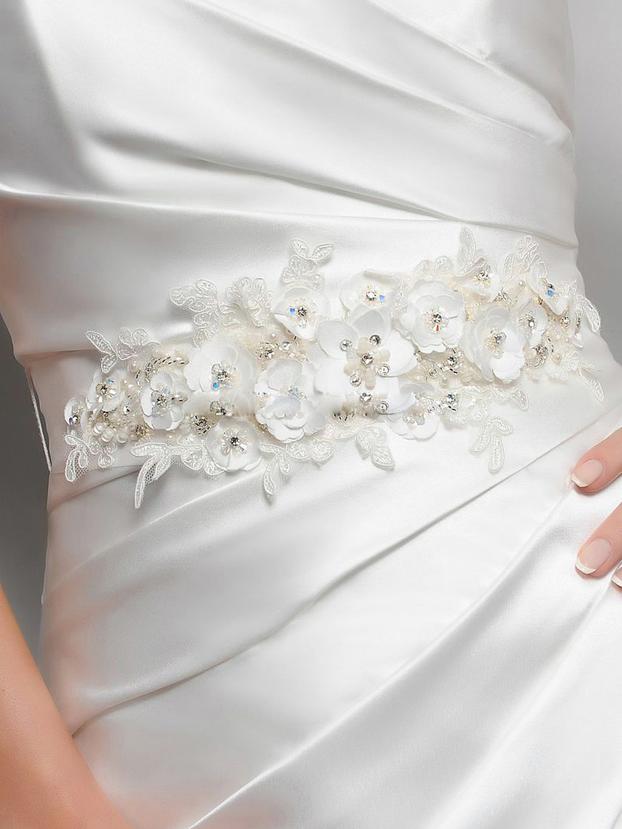 花Beadingsとラインストーン付き落下結婚式のための豪華な味2012 Aラインのウェディングドレス