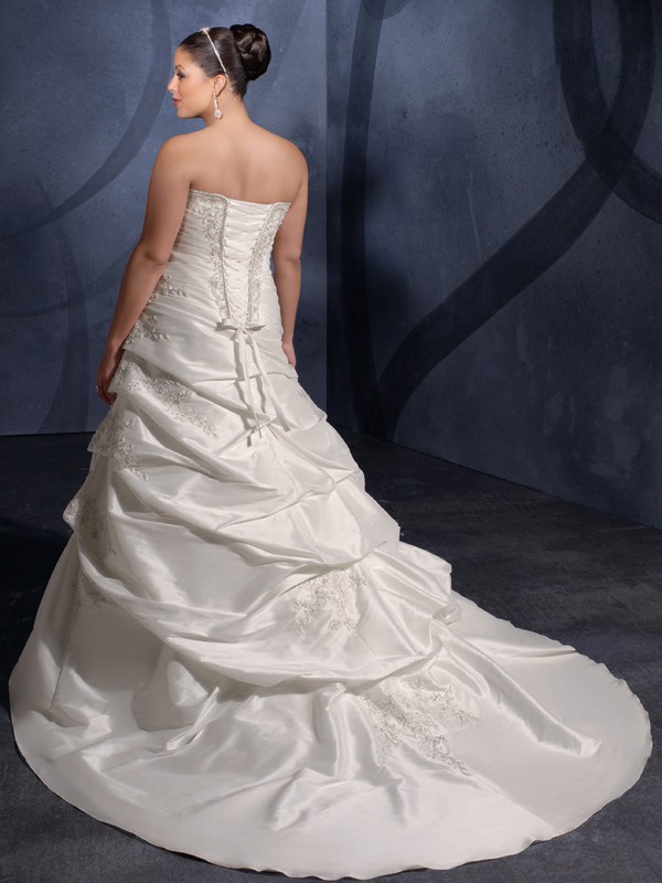 Splendid Satin Strapless A-Line Wedding Dress
