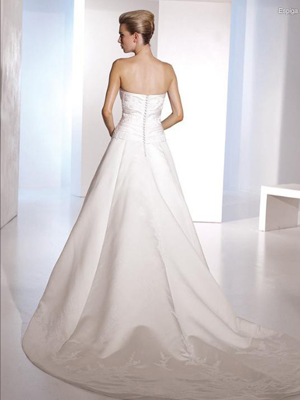 Ethereal Strapless Laced Mantel Kleid of Modern Element
