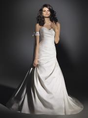 A Beaded Neck with Shirring and Ruffles Pure Wedding Dress
