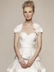 Beauteous Short-length Sleeves Wedding Wrap with Corsage