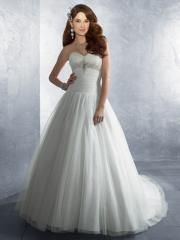 Captivating Princess Tulle Over Satin Gown of Sweetheart Neckline