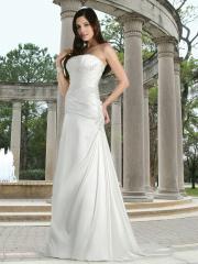 Chic Modified A-Line Gown with A Strapless Neckline Sleeveless Wedding Dress