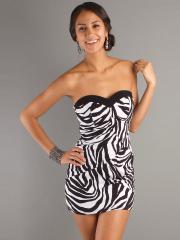 Chic Short Strapless Sweetheart Dress with Animal Print with Natural Waistline