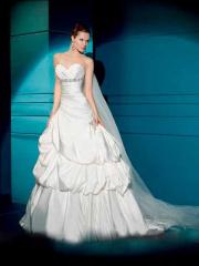 Chic Strapless Sweetheart satin A-Line Wedding Dress