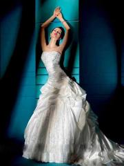 Classic Satin Strapless Ball Gown Wedding Dress